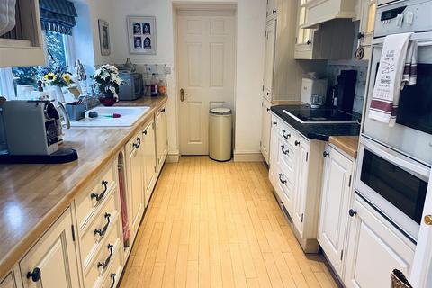 undefined, Woodbridge