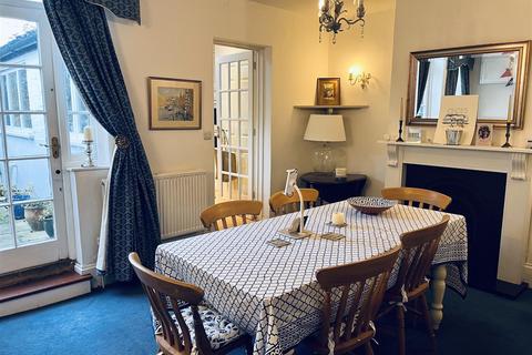 undefined, Woodbridge