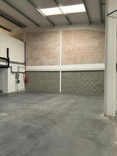 Warehouse to rent, Croydon Rd Croydon CR0 4QE