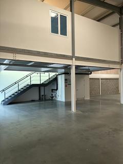 Warehouse to rent, Croydon Rd Croydon CR0 4QE