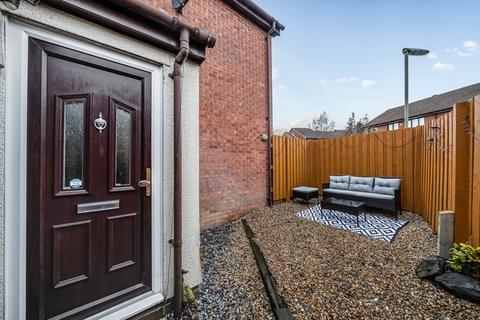 2 bedroom maisonette for sale, Crawshaw Road, Ottershaw, KT16