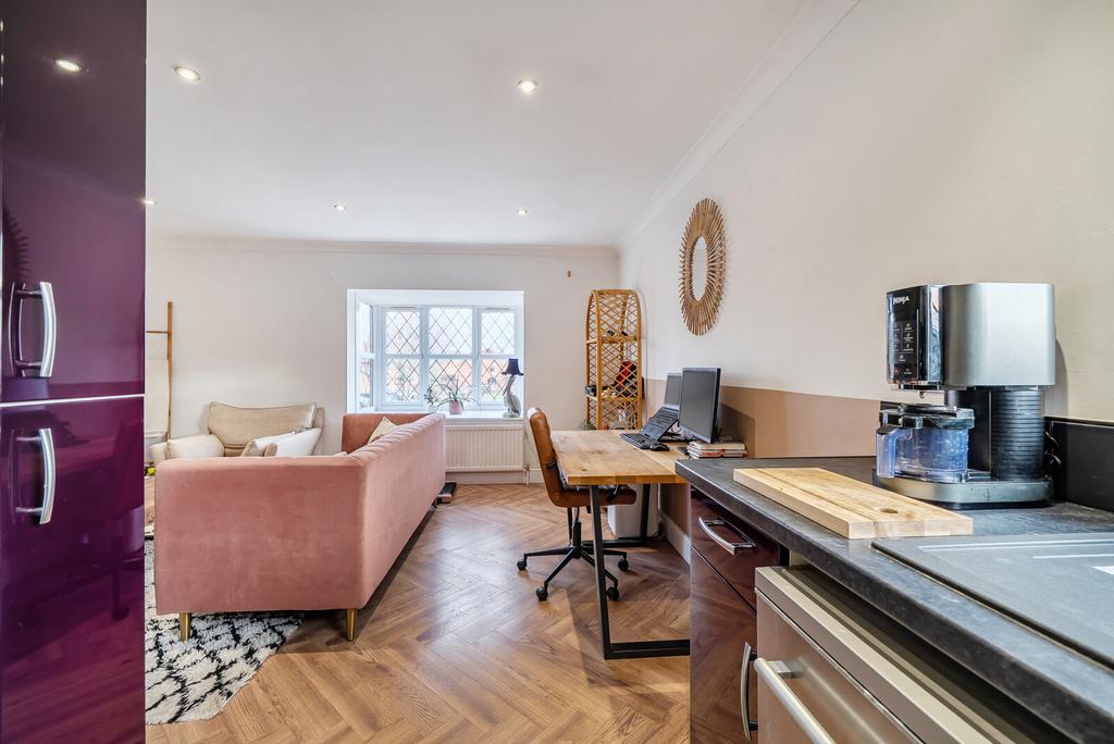 Sitting/Dining Room