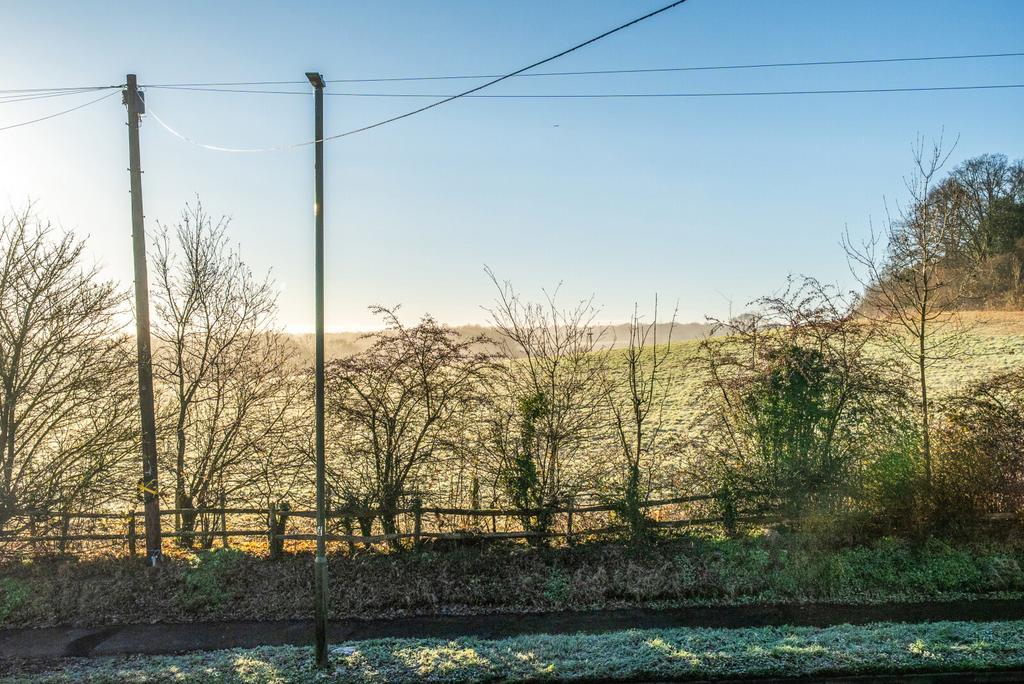 1400753-15-69676d...
