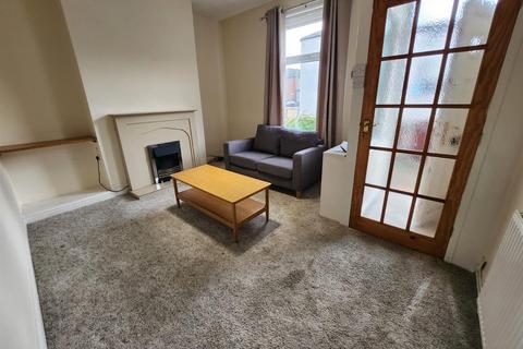 2 bedroom house to rent, Stelfox Street, Eccles, Manchester