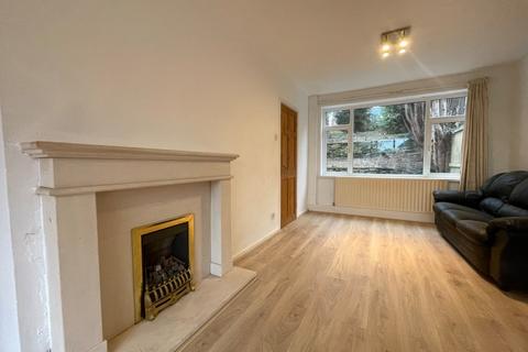 3 bedroom semi-detached house to rent, Tinshill Avenue, Leeds, West Yorkshire, LS16