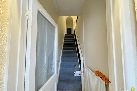2 bedroom flat for sale, Preston Avenue, Newport