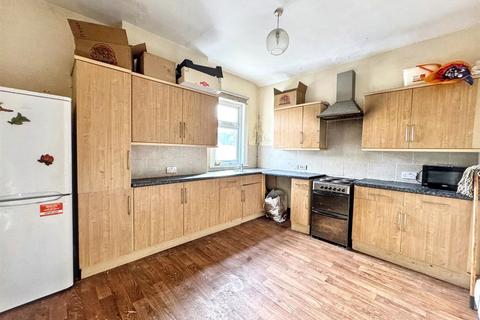 2 bedroom flat for sale, Preston Avenue, Newport