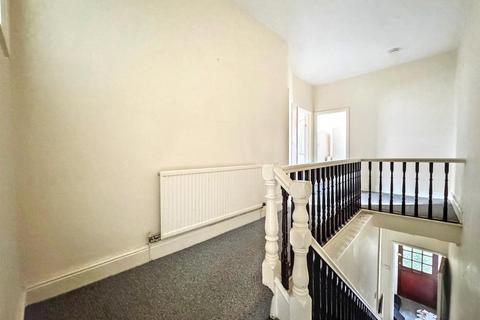 2 bedroom flat for sale, Preston Avenue, Newport