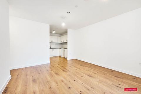 2 bedroom flat to rent, New Road, Dagenham, London, RM9