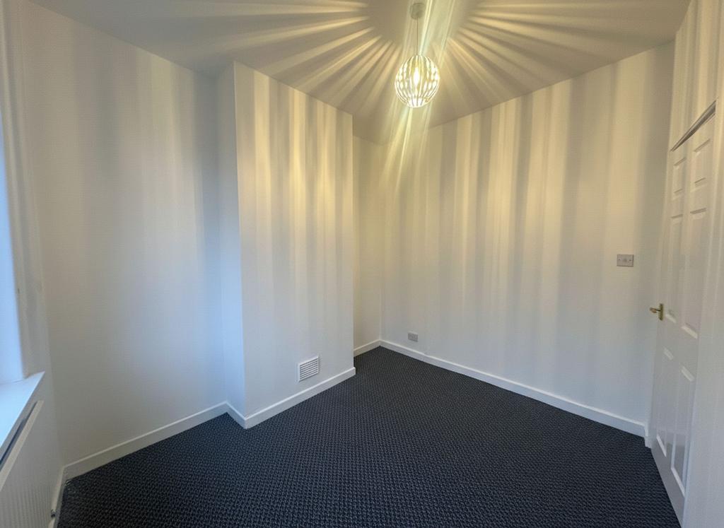 Living Room / Bedroom 3