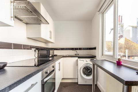 1 bedroom in a house share to rent, Broad Street, Brighton