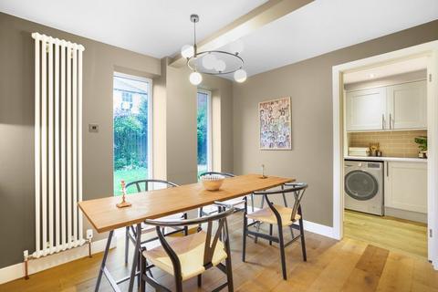 3 bedroom detached house to rent, Leeds LS8