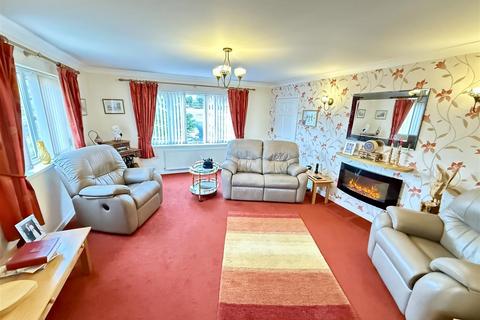 4 bedroom detached house for sale, Bryn Hyfryd, Pennant, Llanon