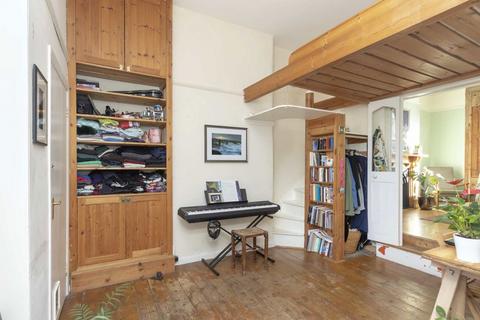 1 bedroom flat to rent, Tollington Road, London N7