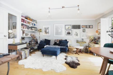 2 bedroom flat for sale, London E9