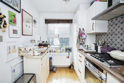 2 bedroom flat for sale, London E9