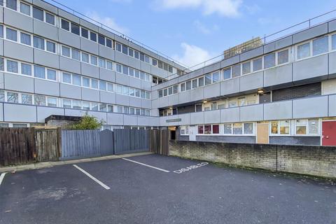 2 bedroom flat for sale, Ferraro Close, Hounslow