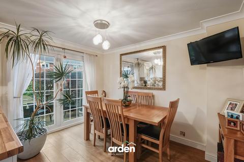 4 bedroom detached house for sale, Low Fold Close, Worcester, WR2