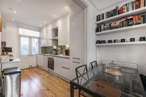 2 bedroom flat to rent, Norroy Road, Putney