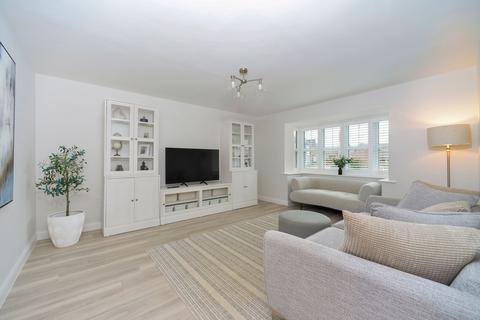 4 bedroom detached house for sale, Sweeters Field Road, Alfold, GU6