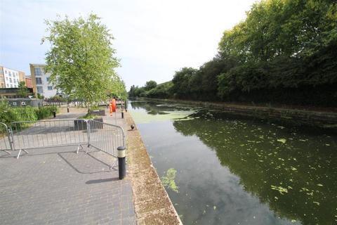 2 bedroom apartment to rent, Caldon House, Northolt UB5 6FN