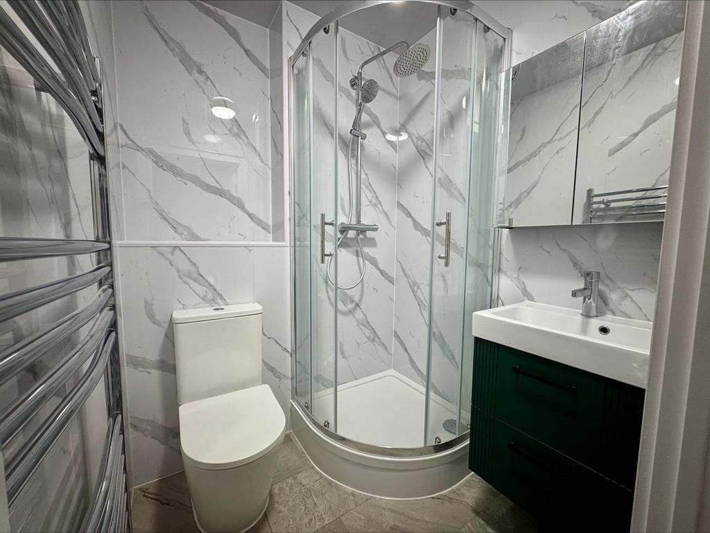 Ensuite Shower Room