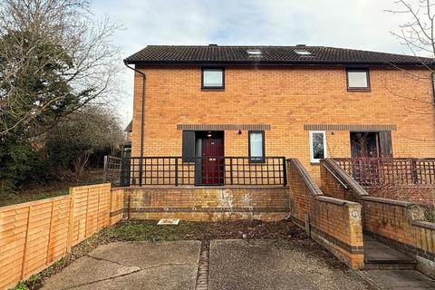 Edmund Court, Shenley Church End