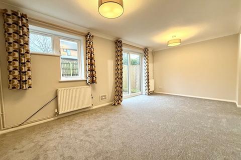 2 bedroom semi-detached house to rent, Edmund Court, Shenley Church End