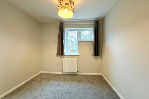 2 bedroom semi-detached house to rent, Edmund Court, Shenley Church End