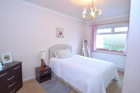 2 bedroom semi-detached bungalow for sale, Johnson Close, Rochford