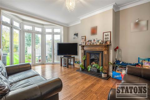 3 bedroom semi-detached house for sale, East View, Barnet, EN5