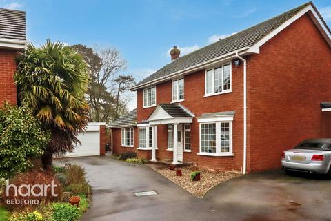 4 bedroom detached house for sale, Plough Close, Bedford