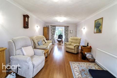 undefined, Plough Close, Bedford