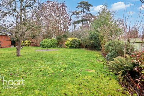 4 bedroom detached house for sale, Plough Close, Bedford