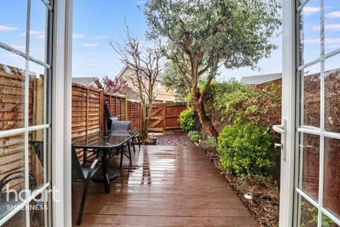 4 bedroom terraced house for sale, Nettle Way, Minster