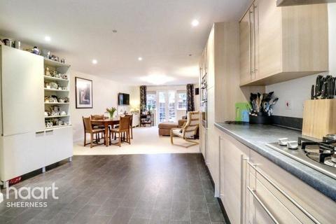 Nettle Way, Minster