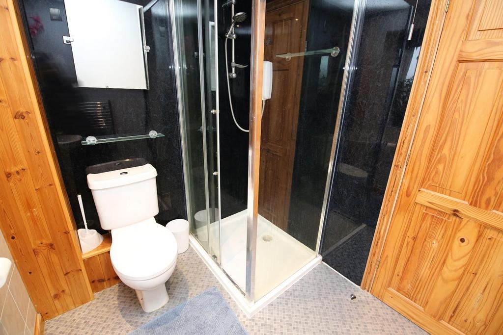 Ensuite Shower Room