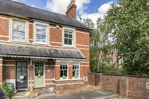 4 bedroom end of terrace house for sale, Grange Road, Henley-on-Thames RG9