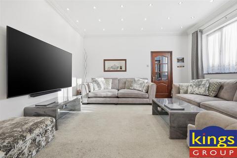 3 bedroom maisonette for sale, Leopold Road, Walthamstow