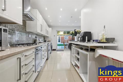 3 bedroom maisonette for sale, Leopold Road, Walthamstow