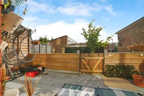 1 bedroom apartment for sale, Flintmill Crescent, London, SE3 8LY
