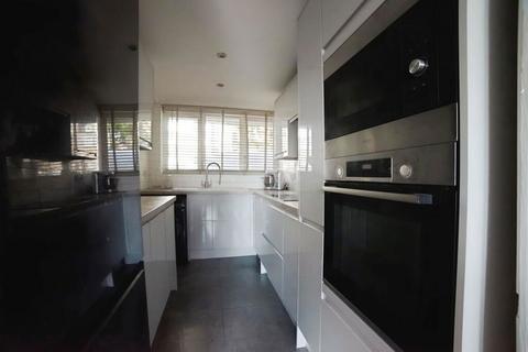 1 bedroom apartment for sale, Flintmill Crescent, London, SE3 8LY