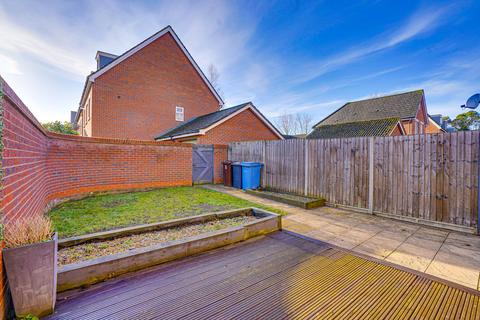 3 bedroom end of terrace house for sale, Acorn Way, Bury St. Edmunds IP28