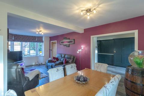 3 bedroom semi-detached house for sale, Green Avenue, Davenham, CW9