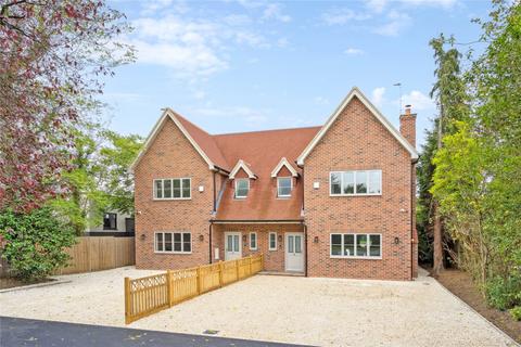 undefined, Landrecies, Oxford Road, Gerrards Cross