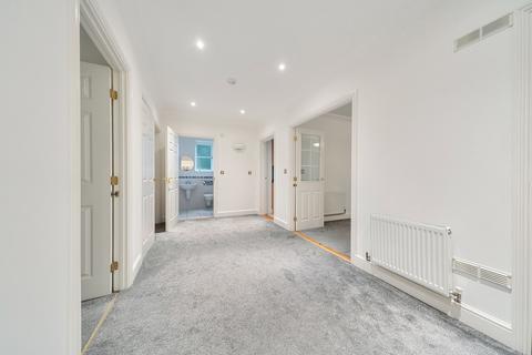 2 bedroom flat for sale, Providence Park, Bassett, Southampton, Hampshire, SO16