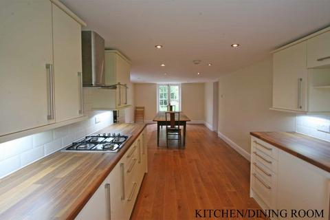 3 bedroom semi-detached house to rent, High Street, Yalding ME18
