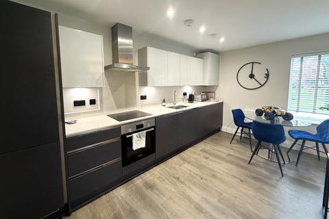 2 bedroom apartment to rent, Chertsey, Surrey, KT16