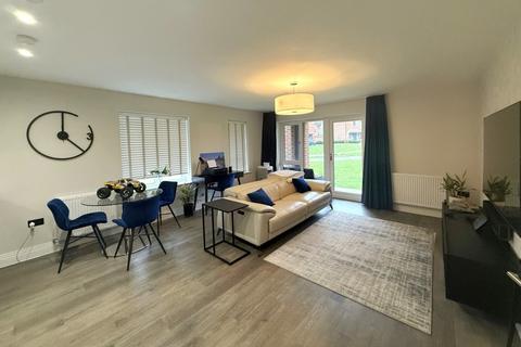 2 bedroom apartment to rent, Chertsey, Surrey, KT16