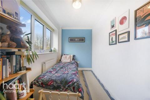 2 bedroom flat for sale, Anerley Station Road, London